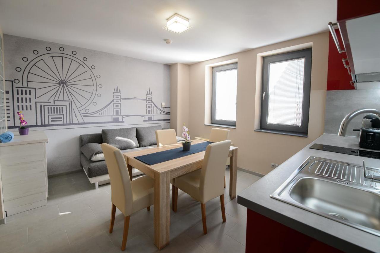 Hr Apartmanhaz Eger Exterior photo